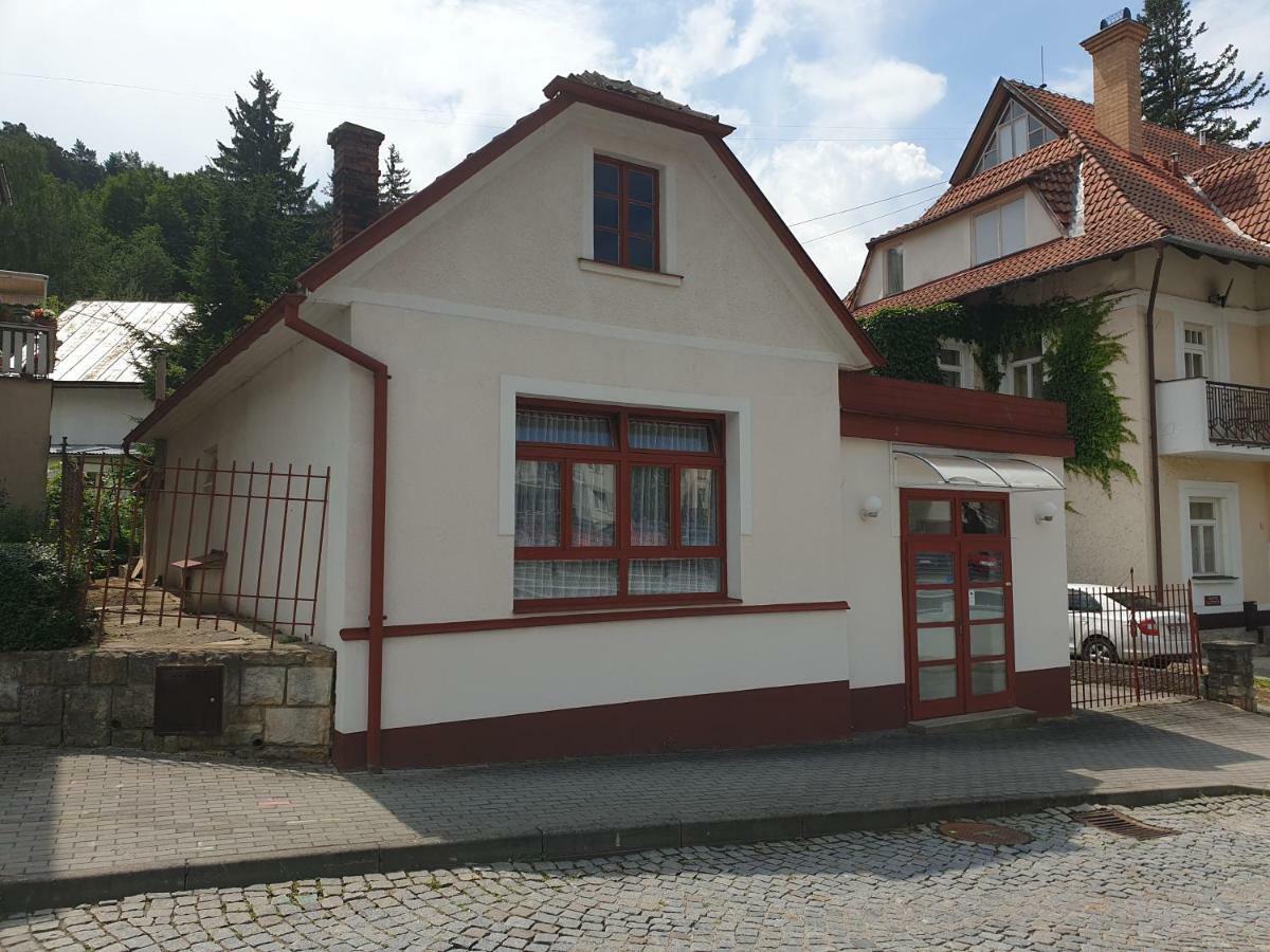 Vila U Matěje Luhačovice Exteriér fotografie